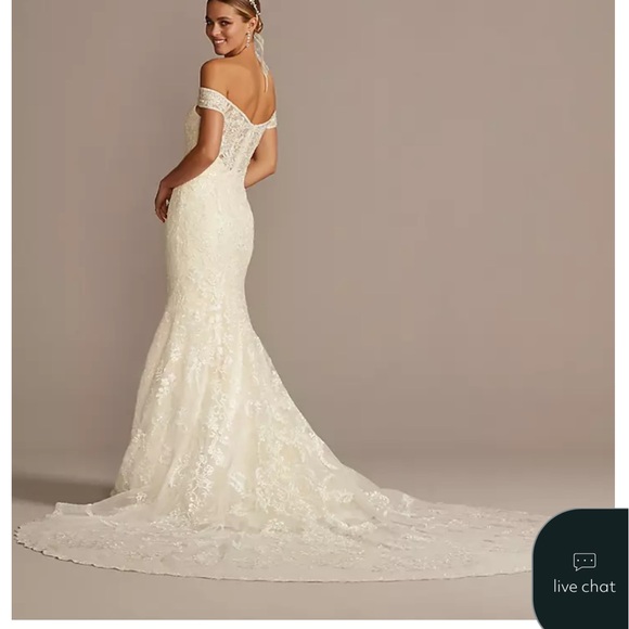 Elegant Off-Shoulder Lace Wedding Dress - Picture 2 of 7